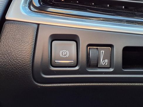 Used 2024 Cadillac XT6 Premium Luxury image 27