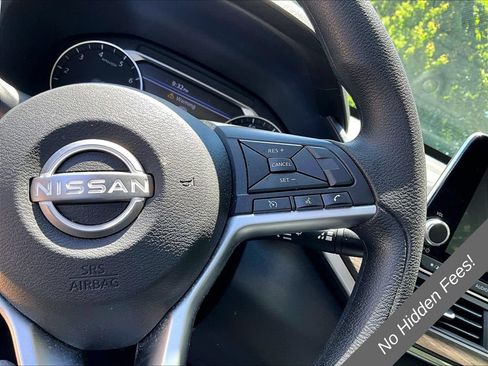 Used 2024 Nissan Altima 2.5 SV AWD/4WD image 16
