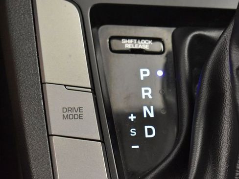 Used 2019 Hyundai Elantra SE w/ Cargo Package image 20