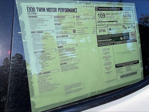 New 2025 Volvo EX30 Ultra w/ Protection Package Premier image 37