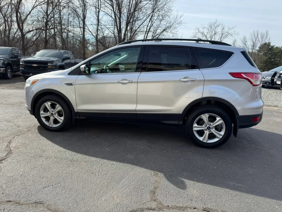 Used 2015 Ford Escape SE AWD/4WD image 10
