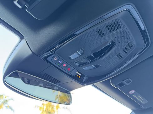 Used 2024 Cadillac Lyriq Luxury image 30