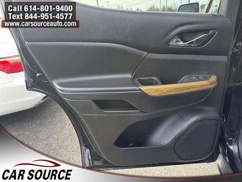 Used 2017 GMC Acadia Denali image 29