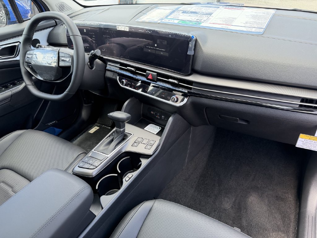 New 2026 Kia Sportage SX FWD image 11