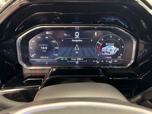 Used 2025 GMC Sierra 1500 SLT image 6