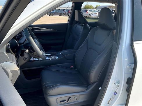 New 2026 INFINITI QX60 Luxe w/ Cargo Package image 24