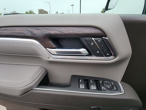 New 2026 GMC Sierra 1500 SLT w/ SLT Premium Package image 15