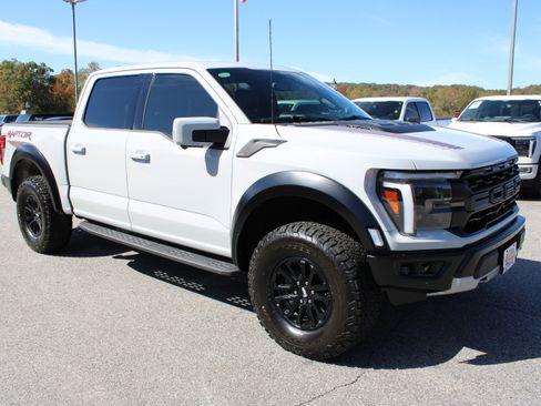 Used 2024 Ford F150 Raptor image 4