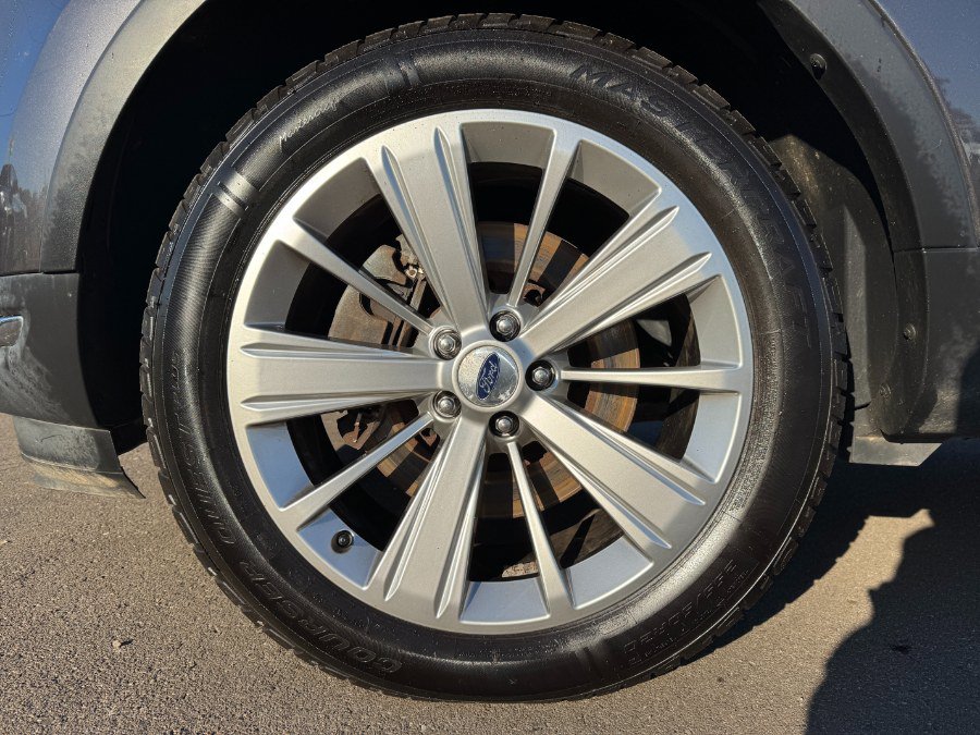 Used 2019 Ford Explorer Limited w/ Class III Trailer Tow Package AWD/4WD image 13