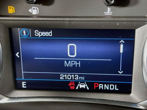Used 2024 Chevrolet Equinox LT AWD/4WD image 2