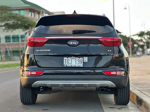 Used 2018 Kia Sportage EX w/ EX Sport Appearance Package image 4