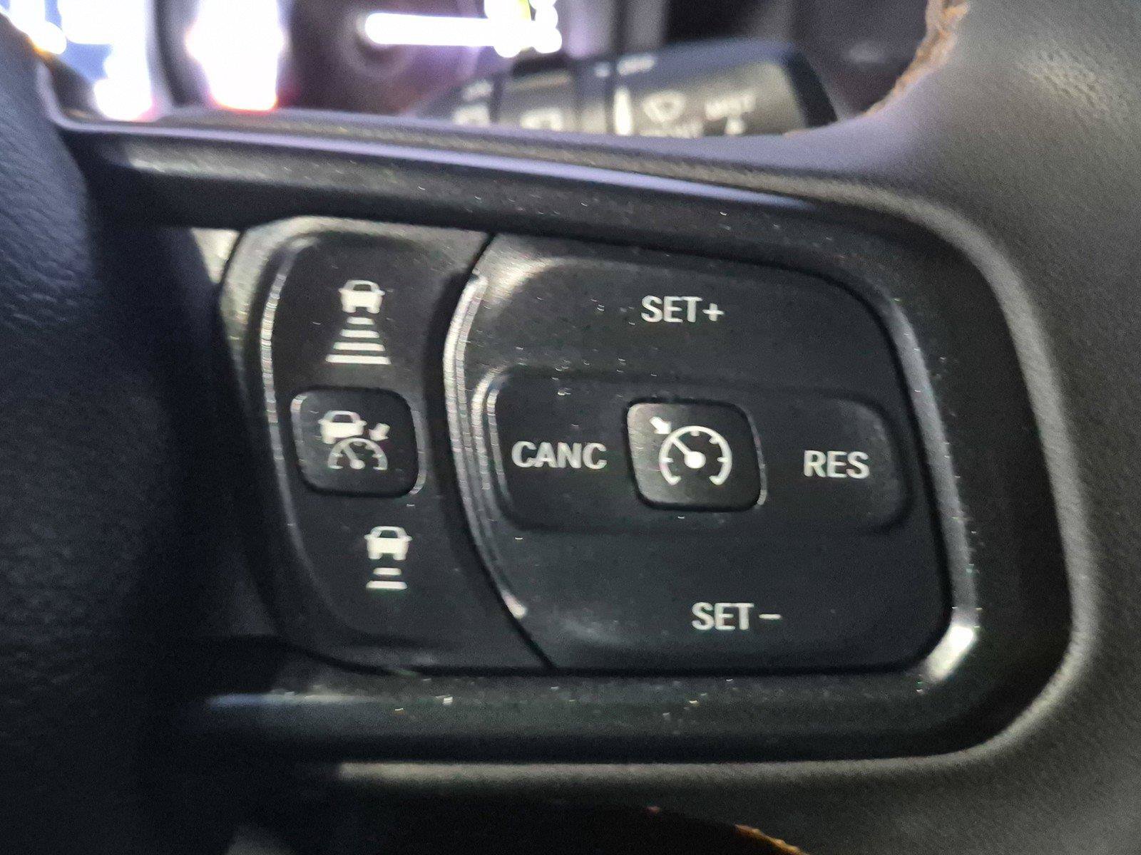 Used 2024 Jeep Wrangler Unlimited AWD/4WD image 22