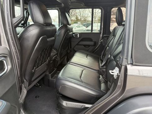 Used 2022 Jeep Wrangler Unlimited Rubicon 4xe w/ Steel Bumper Group image 14