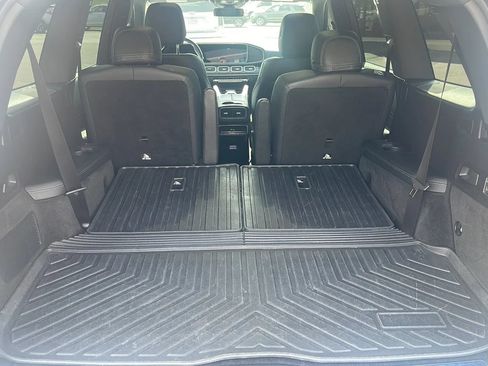 Used 2024 Mercedes-Benz GLS 450 4MATIC image 13