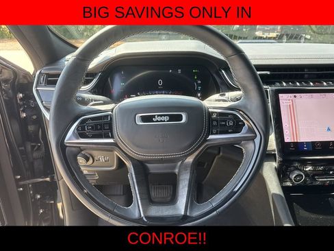 Used 2024 Jeep Grand Cherokee Overland w/ Advanced Protech Group III AWD/4WD image 14