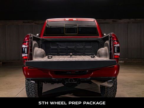 Used 2021 RAM 2500 Laramie w/ Night Edition AWD/4WD image 9