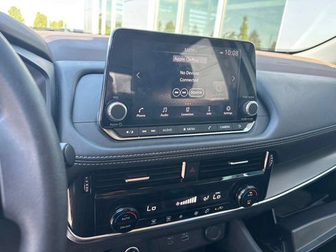 Used 2022 Nissan Rogue SV AWD/4WD image 8