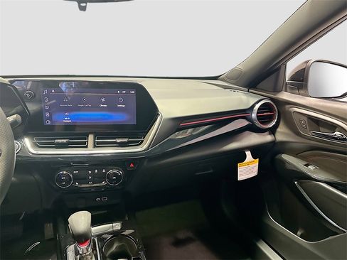 New 2026 Chevrolet Trax RS image 25