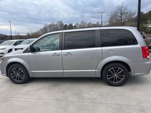 Used 2018 Dodge Grand Caravan SE image 10