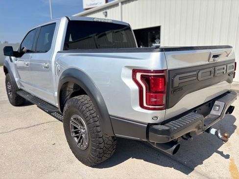 Used 2019 Ford F150 Raptor w/ Equipment Group 802A Luxury AWD/4WD image 3
