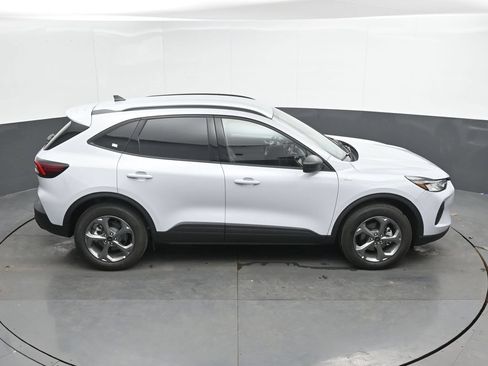 Used 2026 Ford Escape ST-Line AWD/4WD image 37