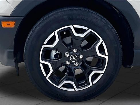 Used 2025 Ford Bronco Sport Outer Banks w/ Outer Banks Tech Package+ AWD/4WD image 11