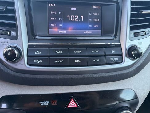 Used 2017 Hyundai Tucson SE image 16