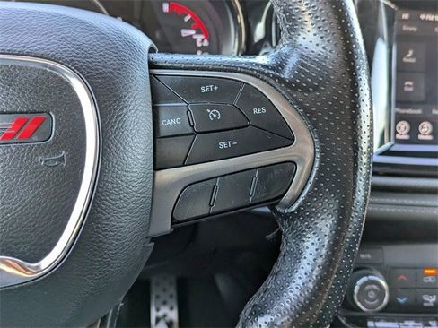 Used 2021 Dodge Durango SXT image 25