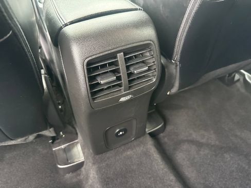 Used 2025 Ford Escape SE FWD image 14