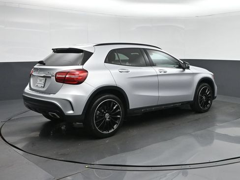Used 2020 Mercedes-Benz GLA 250 4MATIC image 7