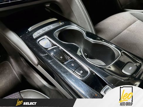 Used 2023 Buick Envision Preferred w/ Sport Touring Package AWD/4WD image 19