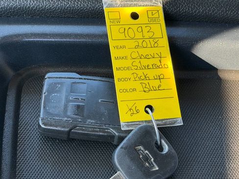 Used 2018 Chevrolet Silverado 1500 LT w/ All Star Edition image 44