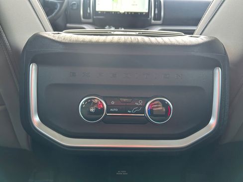 Used 2025 Ford Expedition Max Active image 26