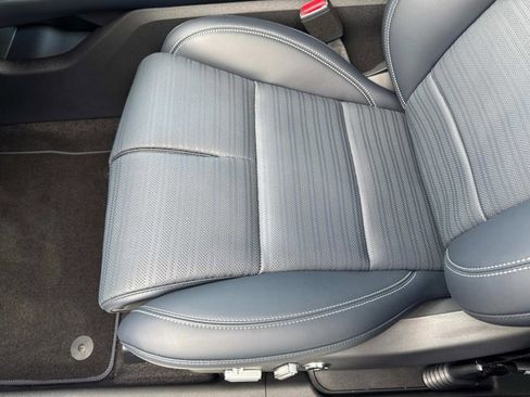 New 2025 Lincoln Nautilus Reserve image 11