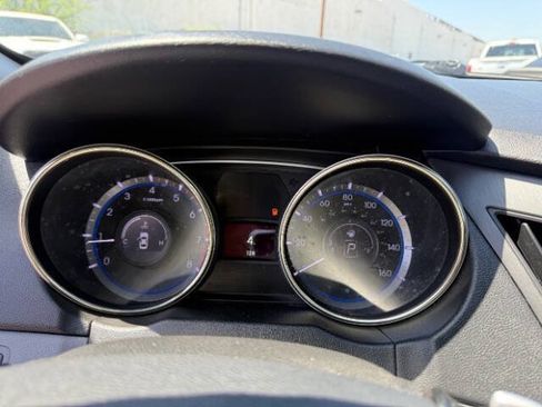 Used 2013 Hyundai Sonata SE FWD image 13