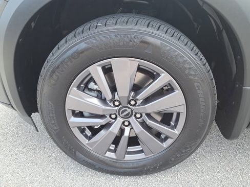 Used 2023 Nissan Pathfinder S image 4