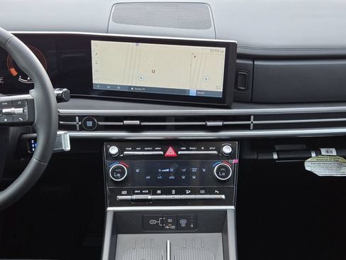 Used 2025 Hyundai Santa Fe XRT AWD/4WD image 19