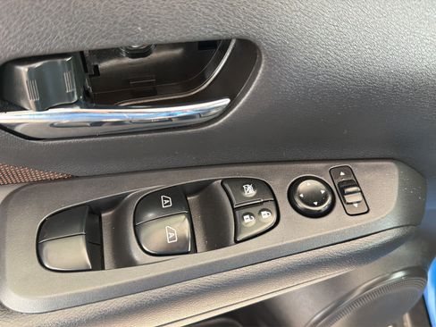 Certified 2024 Nissan Kicks SR FWD image 19