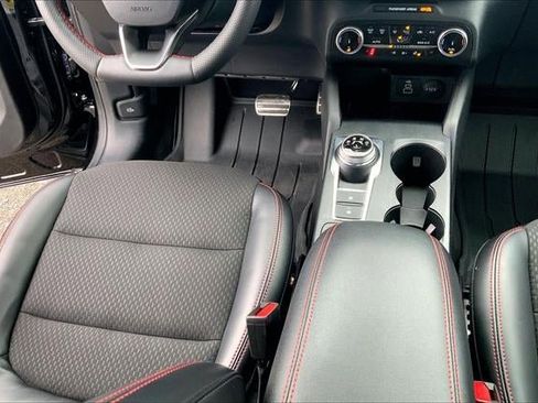 Used 2024 Ford Escape ST-Line w/ Equipment Group 301A image 15