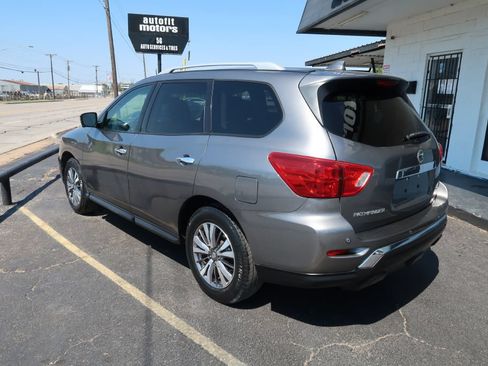 Used 2020 Nissan Pathfinder SL FWD image 5