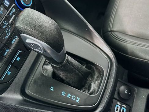 Used 2022 Ford Transit Connect XL FWD image 16