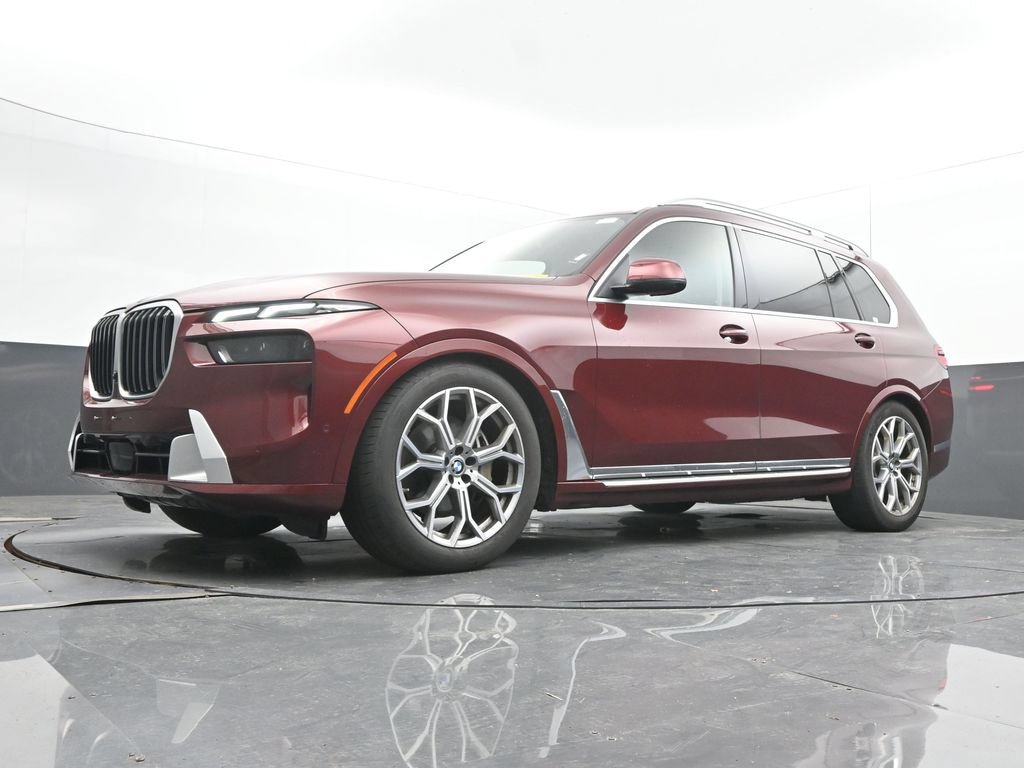 Used 2025 BMW X7 xDrive40i AWD/4WD image 34