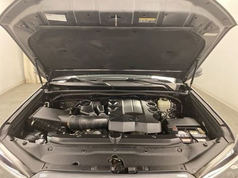 Used 2018 Toyota 4Runner Limited image 34