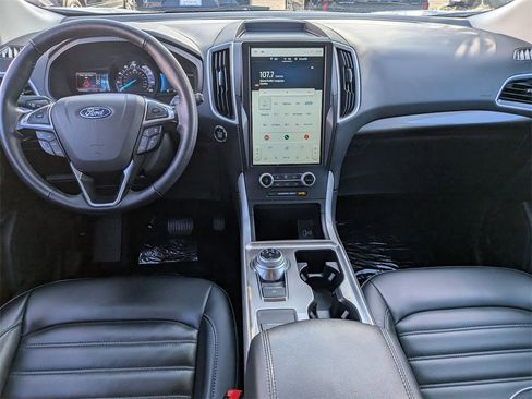 Used 2024 Ford Edge SEL image 25