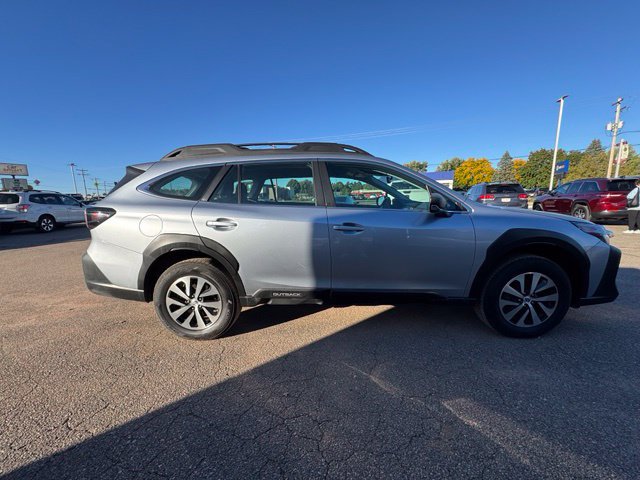 Used 2023 Subaru Outback AWD/4WD image 8