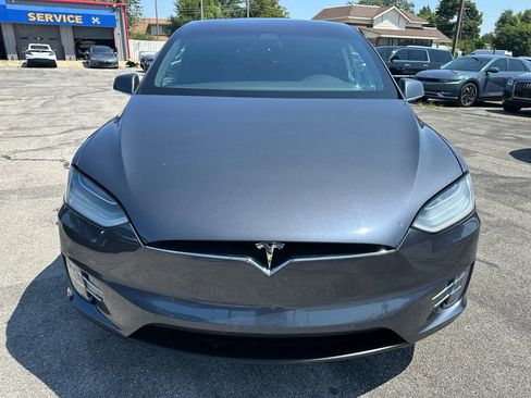 Used 2018 Tesla Model X 75D image 38