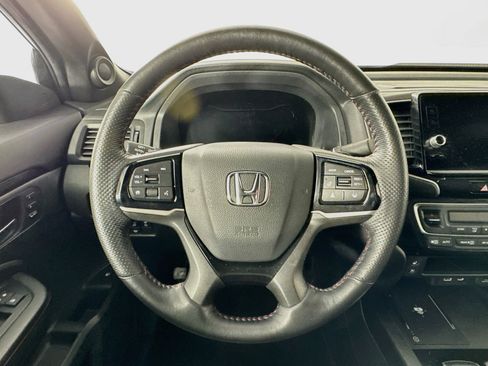 Certified 2024 Honda Ridgeline Black Edition image 11