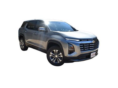 New 2026 Chevrolet Equinox LT image 2