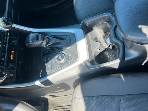 Used 2021 Toyota RAV4 XLE w/ XLE Grade Weather Package AWD/4WD image 16