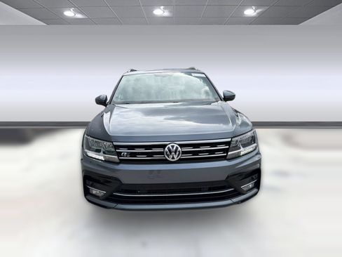Used 2019 Volkswagen Tiguan SEL R-Line FWD image 6